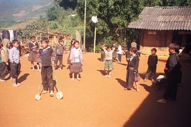 Tiếng kẻng “gọi trò” ở Thào Xua Chải 