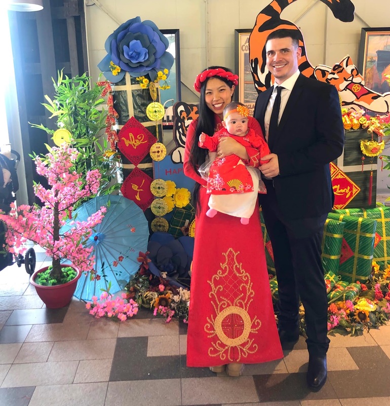 Chàng kỹ sư người Mỹ điển trai vượt 13 nghìn km yêu cô gái Việt kém 15 tuổi - 7 Chàng kỹ sư người Mỹ điển trai vượt 13 nghìn km yêu cô gái Việt kém 15 tuổi - 7