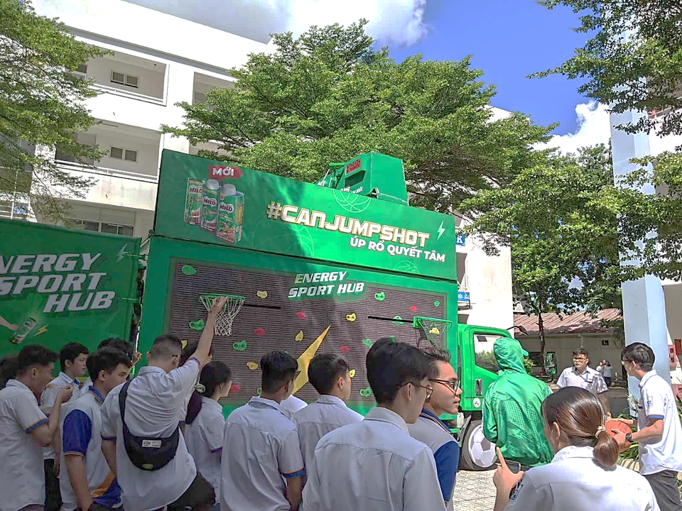 500.000 hộp MILO tiếp năng lượng chi sĩ tử “ vượt vũ môn” trong kỳ thi tốt nghiệp THPT - 7 500.000 hộp MILO tiếp năng lượng chi sĩ tử “ vượt vũ môn” trong kỳ thi tốt nghiệp THPT - 7