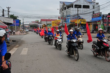 Ra quân tuyên truyền ATGT trên đường cao tốc Hà Nội – Thái Nguyên
