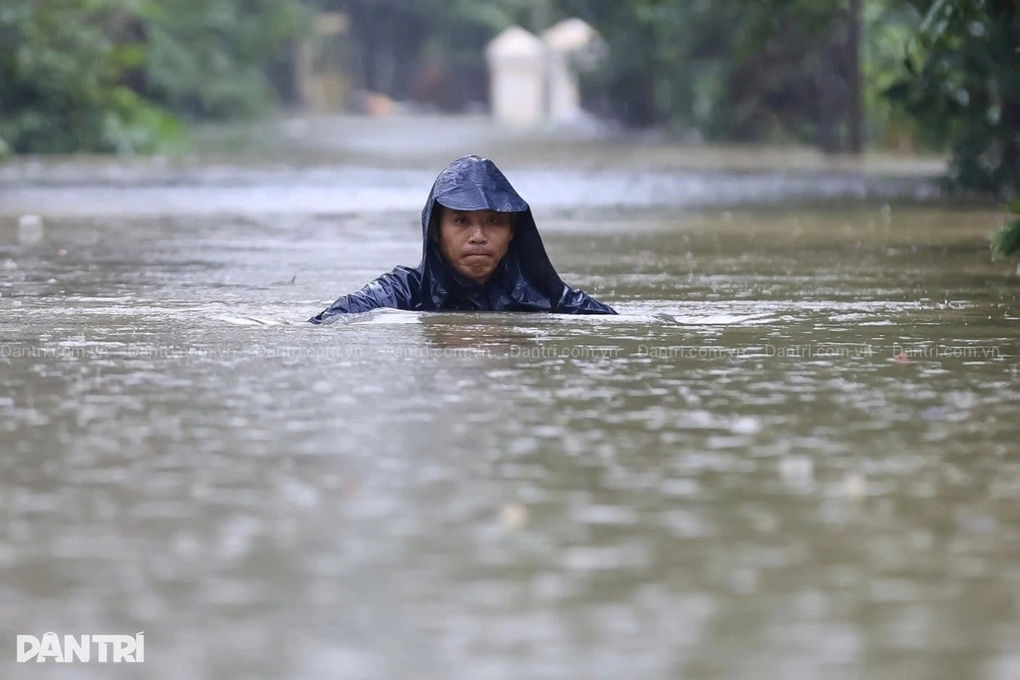 Dự báo Huế và Đà Nẵng có mưa to đến rất to - 2 Dự báo Huế và Đà Nẵng có mưa to đến rất to - 2