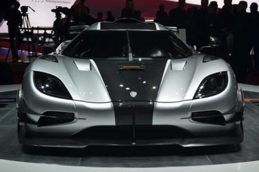 Koenigsegg One:1 hứa hẹn xô đổ mọi kỷ lục tốc độ