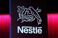 Singapore thu hồi hai lô sữa của Nestlé và Dumex vì độc tố cereulide