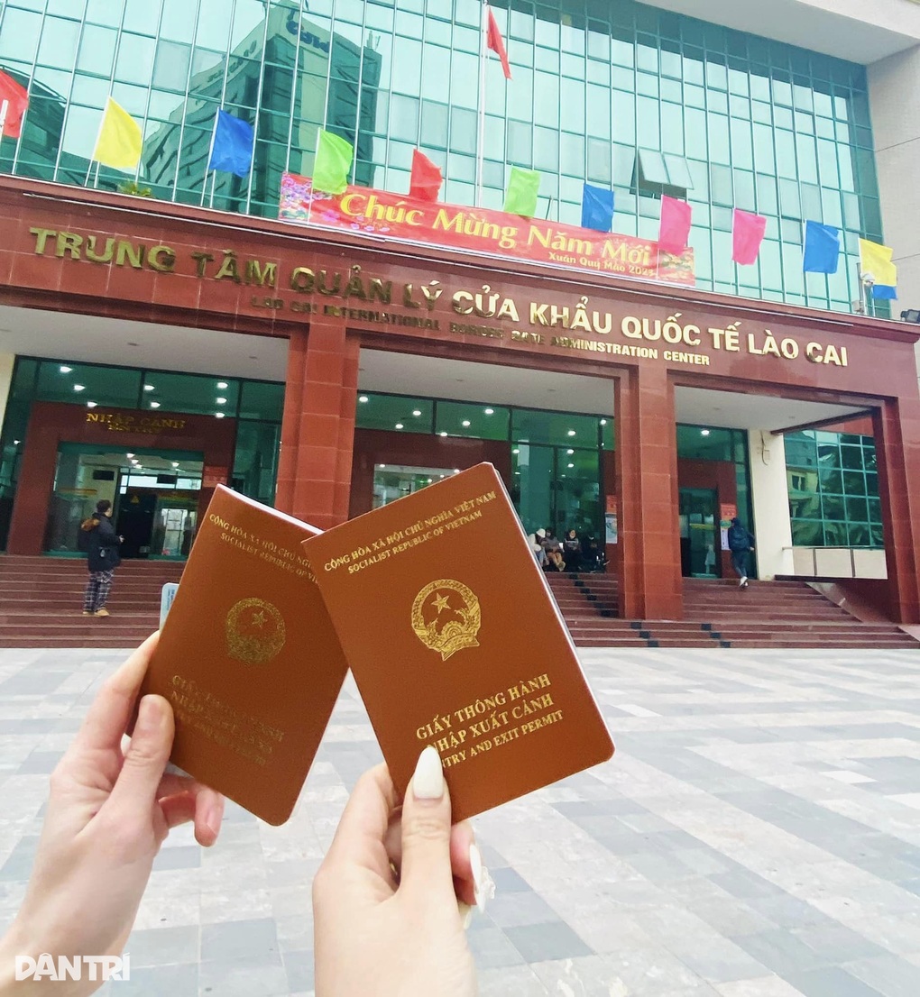 Khách Việt chờ hàng tiếng đồng hồ nhập cảnh vào Trung Quốc chơi xuân - 2 Khách Việt chờ hàng tiếng đồng hồ nhập cảnh vào Trung Quốc chơi xuân - 2