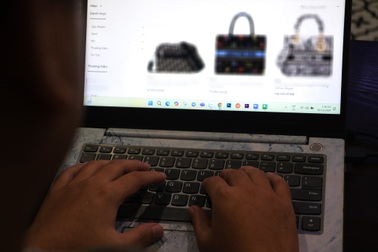 Người đàn ông bị "gái xinh, lương thiện" trên mạng lừa gần 1 tỷ đồng