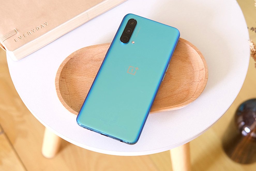 Loạt smartphone vừa ra mắt tại thị trường Việt Nam - 4 Loạt smartphone vừa ra mắt tại thị trường Việt Nam - 4