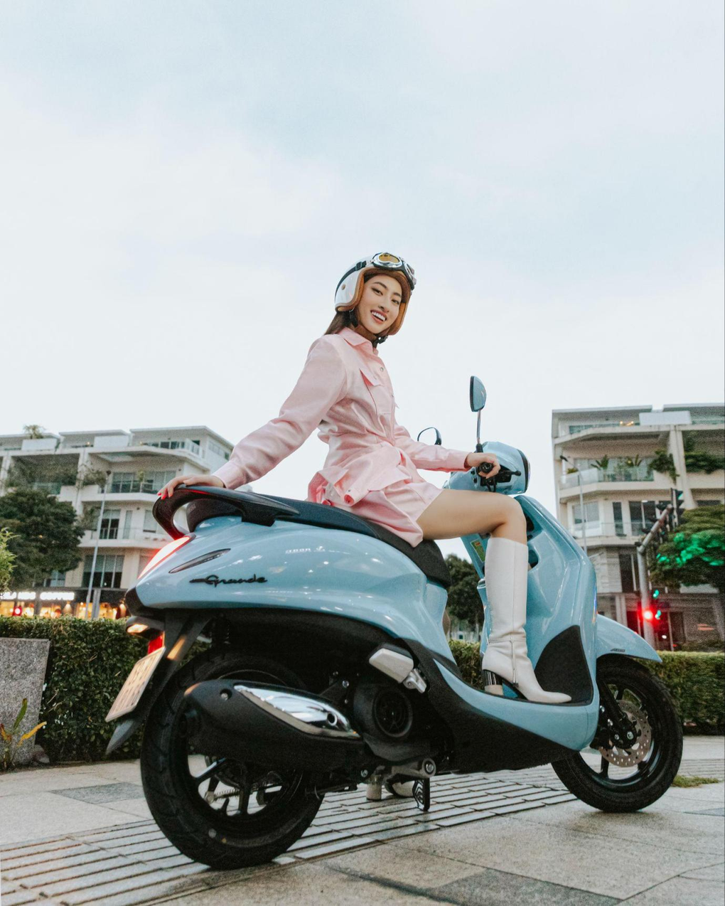 Hoa hậu Lương Thùy Linh lựa chọn động cơ xanh cho chuyến du lịch hè - 4 Hoa hậu Lương Thùy Linh lựa chọn động cơ xanh cho chuyến du lịch hè - 4