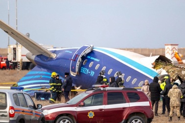 Tổng thống Putin nói về cuộc điều tra vụ rơi máy bay chở khách Azerbaijan