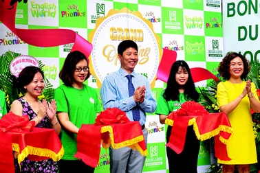 Nam Anh English tưng bừng khai trương cơ sở Cầu Giấy