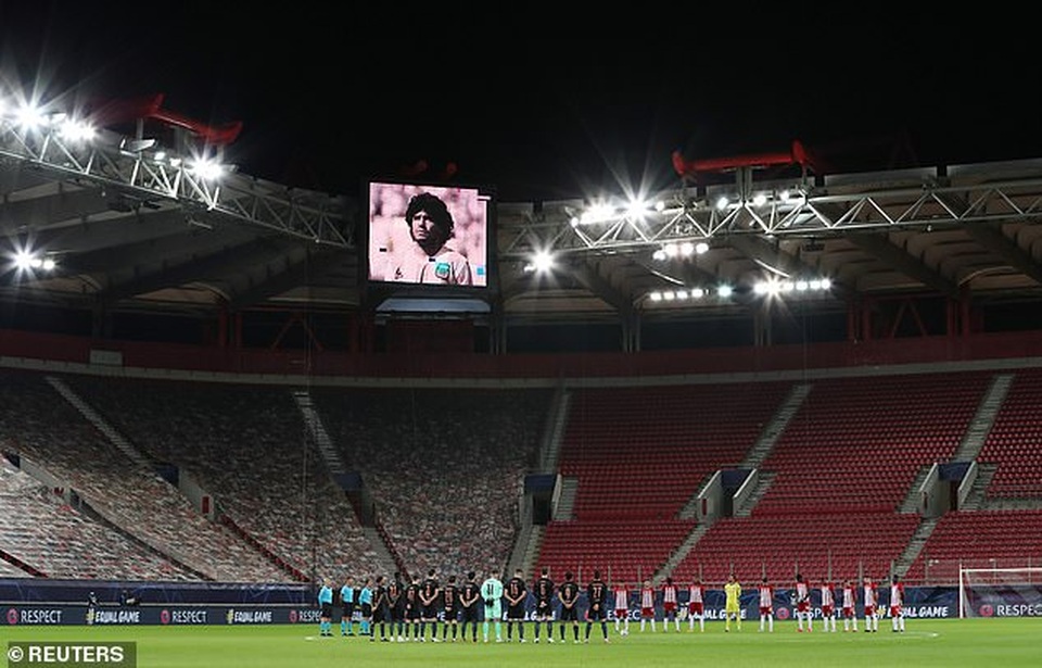 Argentina tổ chức quốc tang 3 ngày sau khi Maradona qua đời - 2 Argentina tổ chức quốc tang 3 ngày sau khi Maradona qua đời - 2