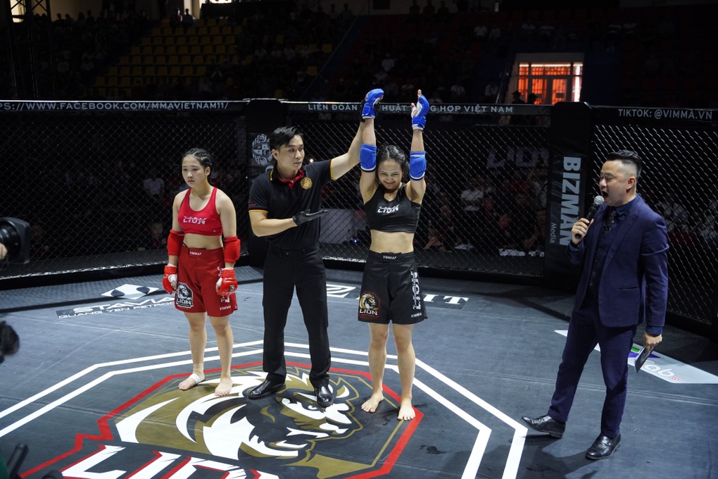 Nữ võ sĩ MMA xinh đẹp: Tôi bất ngờ khi hạ đối thủ sau 90 giây - 5 Nữ võ sĩ MMA xinh đẹp: Tôi bất ngờ khi hạ đối thủ sau 90 giây - 5
