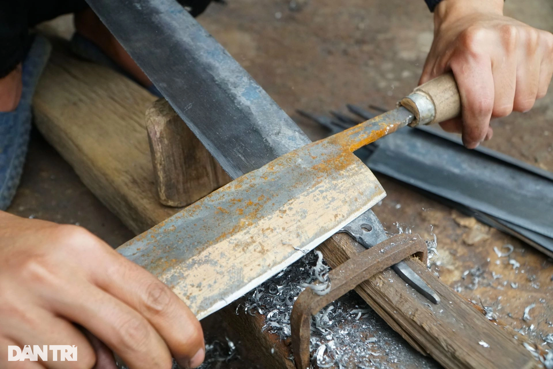 Nơi sản xuất dao, nông cụ lớn nhất Thanh Hóa rộn ràng vụ Tết - 4 Nơi sản xuất dao, nông cụ lớn nhất Thanh Hóa rộn ràng vụ Tết - 4