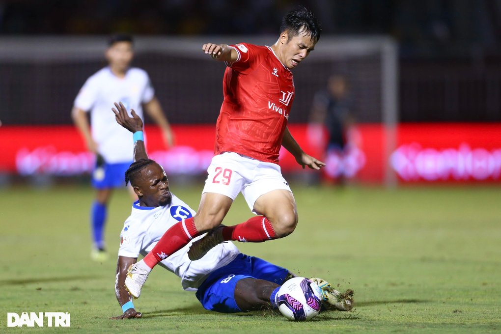 CLB TPHCM thua Nam Định trong trận chung kết ngược V-League - 2 CLB TPHCM thua Nam Định trong trận chung kết ngược V-League - 2