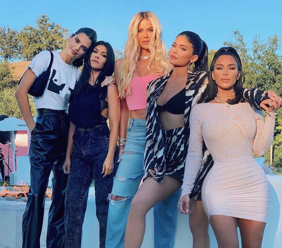 “Tỷ phú hụt” Kylie Jenner: Ngoại lệ hiếm hoi được cộng đồng mạng “đặc cách” - 5 “Tỷ phú hụt” Kylie Jenner: Ngoại lệ hiếm hoi được cộng đồng mạng “đặc cách” - 5