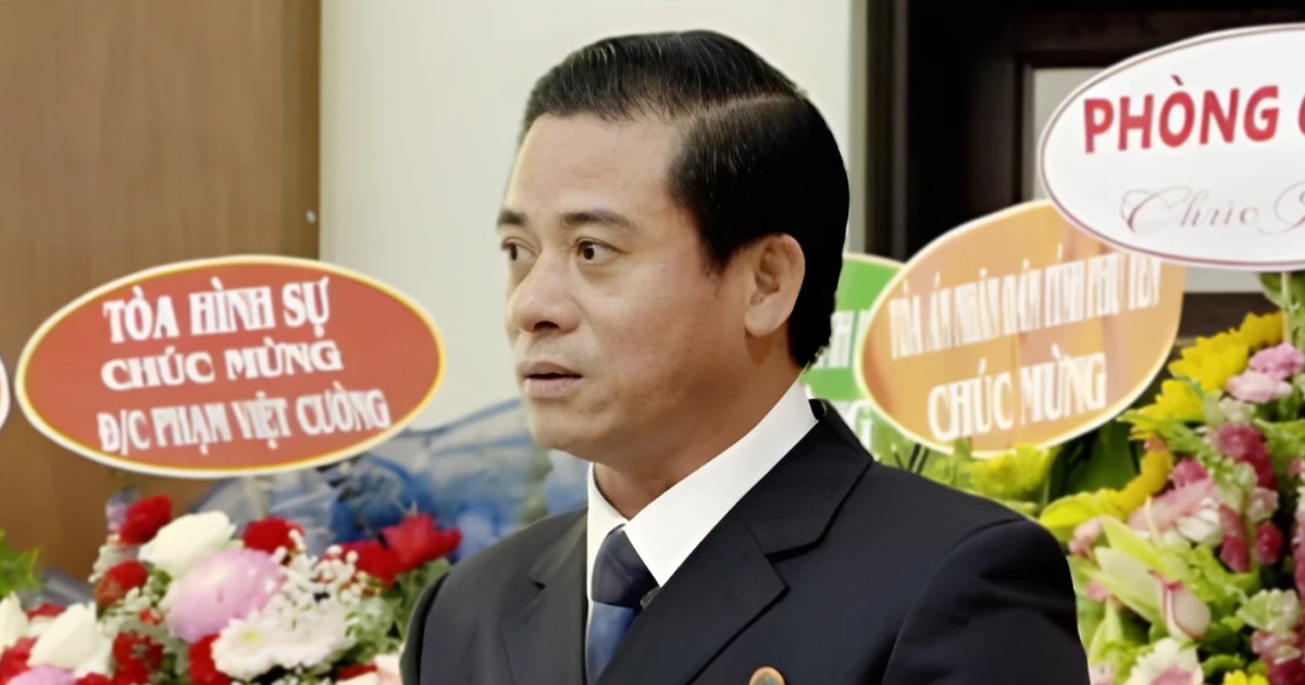 Cựu Phó Chánh án TAND Cấp cao tại Đà Nẵng bị cáo buộc nhận bao nhiêu tiền?