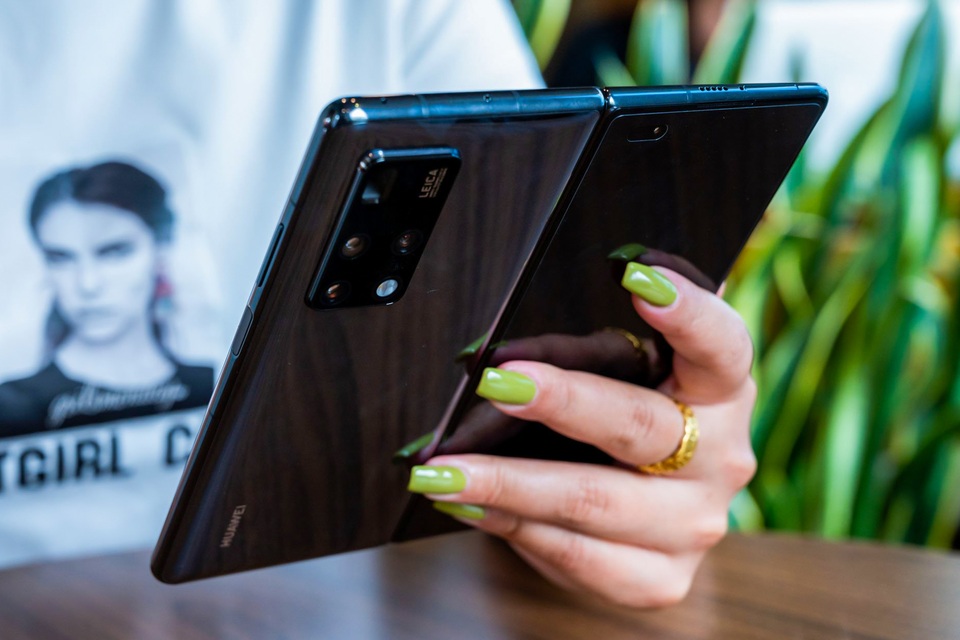Huawei Mate X2 về Việt Nam, giá 100 triệu đồng - 7 Huawei Mate X2 về Việt Nam, giá 100 triệu đồng - 7