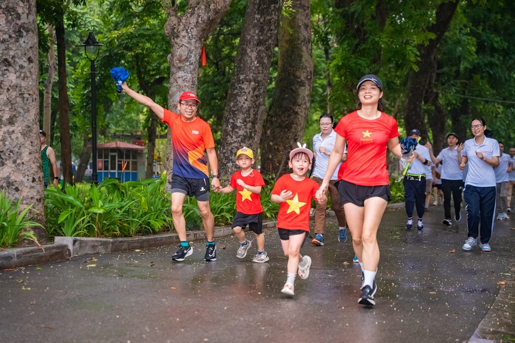 Đa dạng sắc màu văn hóa tại ROX Group - 2 Đa dạng sắc màu văn hóa tại ROX Group - 2