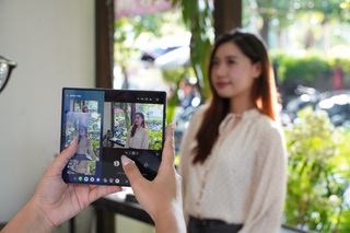 Đánh giá Samsung Galaxy Z Fold7: Mỏng nhẹ, đa nhiệm nhưng có đánh đổi - 18
