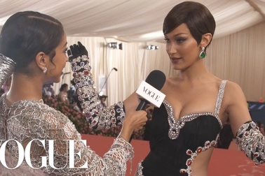 Bella Hadid dự Met gala 2019