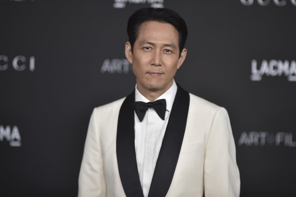 Lee Jung Jae của Trò chơi con mực đẹp đôi bên bạn gái tài phiệt tại Mỹ - 2 Lee Jung Jae của Trò chơi con mực đẹp đôi bên bạn gái tài phiệt tại Mỹ - 2