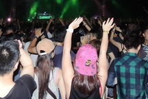 Khi bố mẹ "bất lực" trước con trẻ