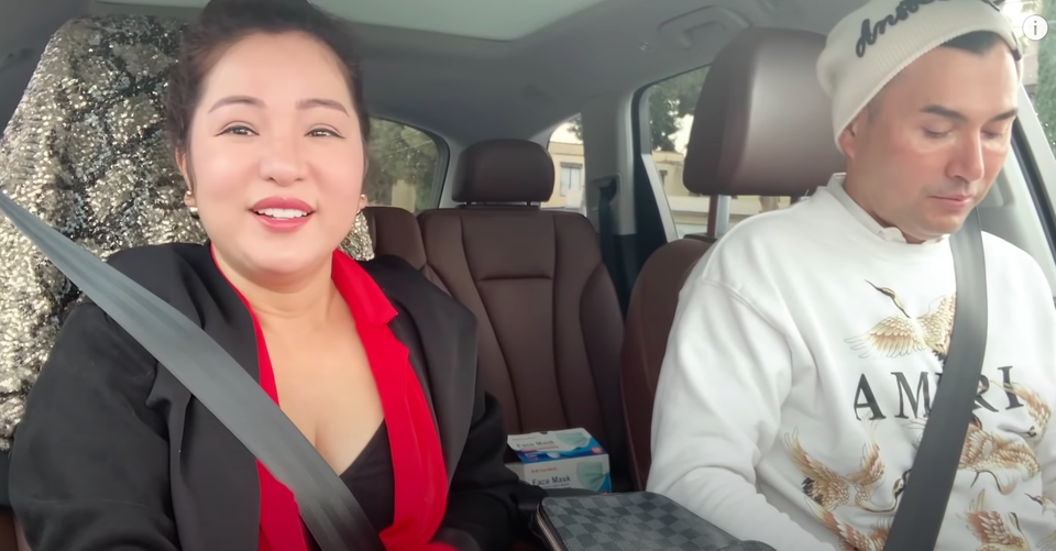 Cuộc sống không hào nhoáng của Đệ nhất sexy làng nhạc hải ngoại - 3 Cuộc sống không hào nhoáng của Đệ nhất sexy làng nhạc hải ngoại - 3