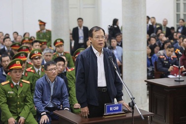 Luật sư đặt tình huống để bào chữa cho nguyên Tổng Giám đốc PVN