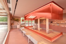 Quán cà phê tông màu đẹp lạ, thiết kế lấy cảm hứng từ thức uống "trứ danh"