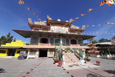 Chùa ngày Rằm tháng Giêng vắng khách thời… dịch corona