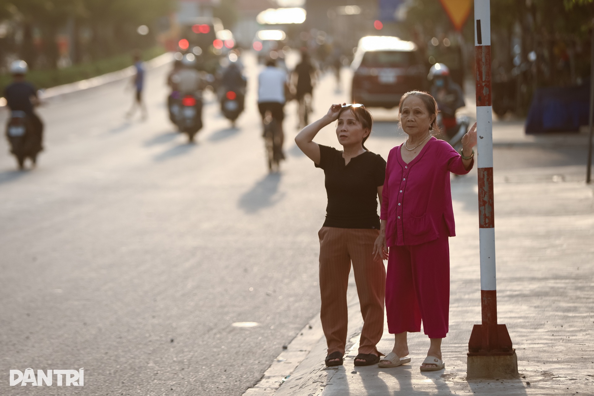 Con đường kết nối khu Đông TPHCM về đích sau 4 năm xây dựng - 11 Con đường kết nối khu Đông TPHCM về đích sau 4 năm xây dựng - 11