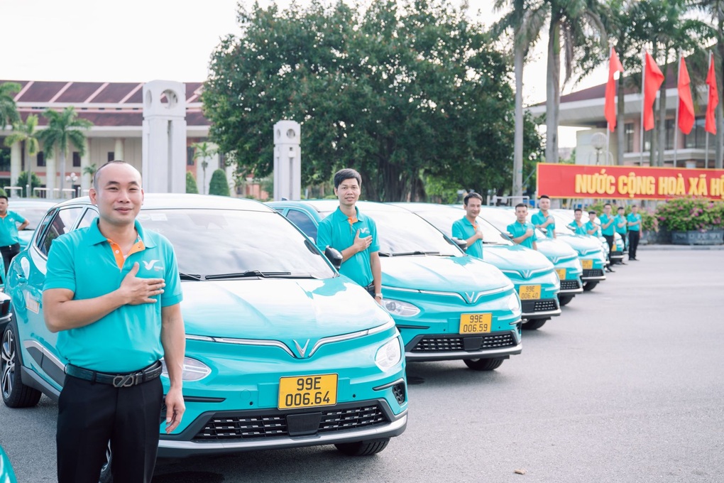 Tài xế Xanh SM Taxi tiết lộ mức thu nhập gây bất ngờ - 1