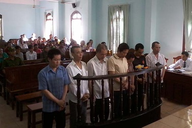 Đang xét xử băng trộm vàng rúng động ở miền Tây