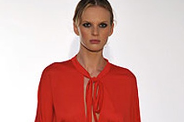 BST xuân hè 2009 của Halston