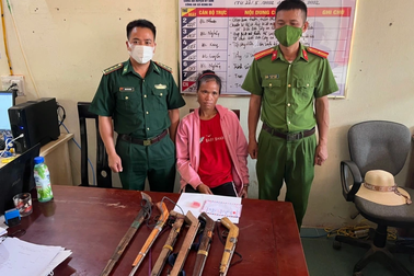 "Nữ quái" buôn ma túy thủ 6 khẩu súng để phòng thân