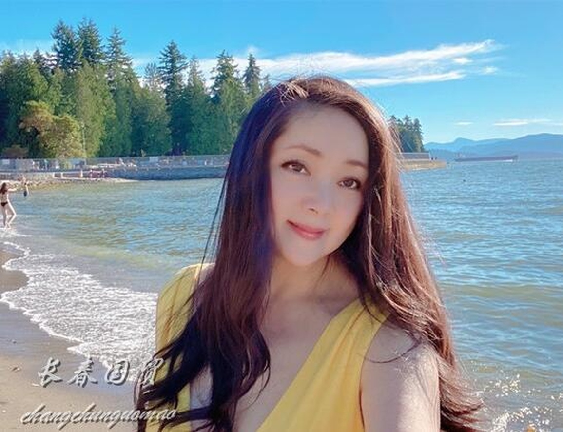 Tiết Bảo Thoa Trương Lợi: Tuổi U60 không chồng con nhưng trẻ đẹp rực rỡ - 6 Tiết Bảo Thoa Trương Lợi: Tuổi U60 không chồng con nhưng trẻ đẹp rực rỡ - 6