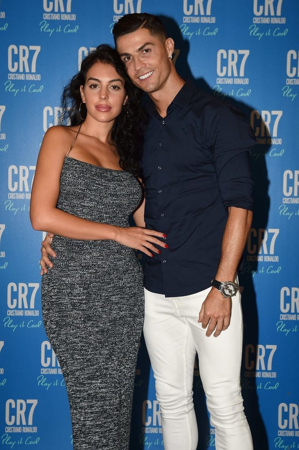 Chuyện tình cổ tích “Lọ Lem” Georgina và Ronaldo: 10 năm yêu và cái kết đẹp - 7