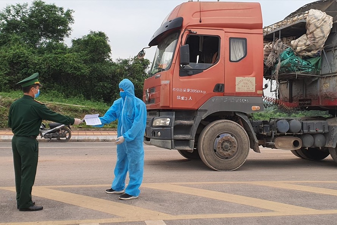Lại thêm cửa khẩu với Trung Quốc ở Quảng Ninh tạm dừng thông quan - 1 Lại thêm cửa khẩu với Trung Quốc ở Quảng Ninh tạm dừng thông quan - 1