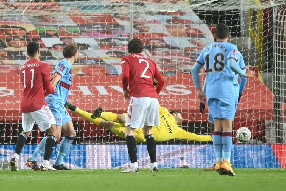 Những khoảnh khắc Man Utd vượt qua West Ham - 9 Những khoảnh khắc Man Utd vượt qua West Ham - 9