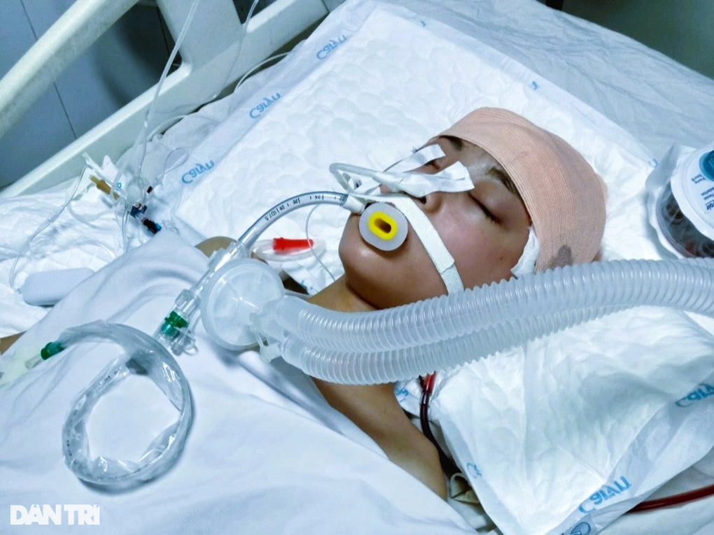 Sự sống mong manh của nữ sinh xinh đẹp sau vụ tai nạn kinh hoàng - 2 Sự sống mong manh của nữ sinh xinh đẹp sau vụ tai nạn kinh hoàng - 2