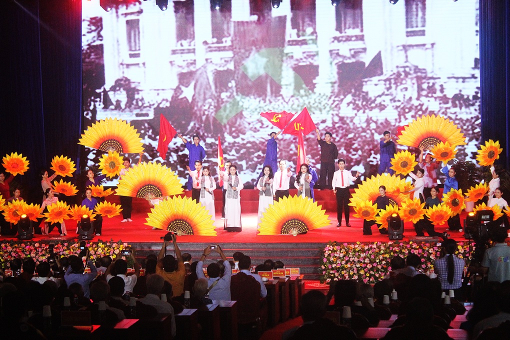 Mục tiêu đến 2030 đưa Cà Mau trở thành tỉnh phát triển toàn diện, năng động - 1 Mục tiêu đến 2030 đưa Cà Mau trở thành tỉnh phát triển toàn diện, năng động - 1