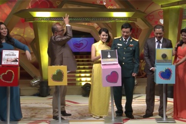 Nỗi lòng của người vợ có chồng mê bóng đá