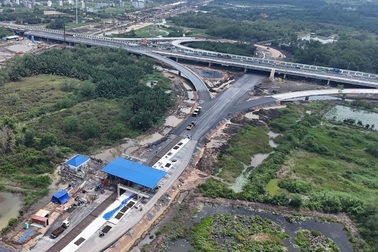 Trạm thu phí "nửa kín, nửa mở" đầu tiên trên cao tốc TPHCM - Long Thành