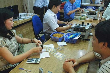 Gom tiền để đầu cơ vàng