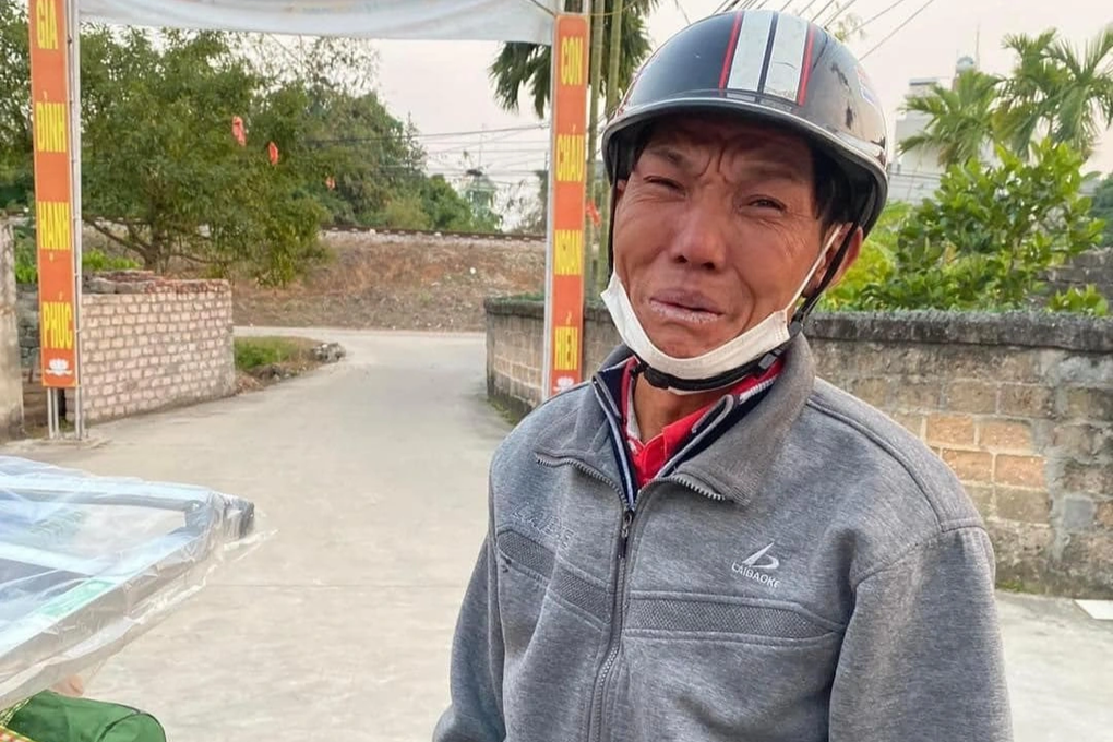 Người đàn ông bán chiếu bị mất ví và cái kết bất ngờ từ cộng đồng mạng - 1 Người đàn ông bán chiếu bị mất ví và cái kết bất ngờ từ cộng đồng mạng - 1