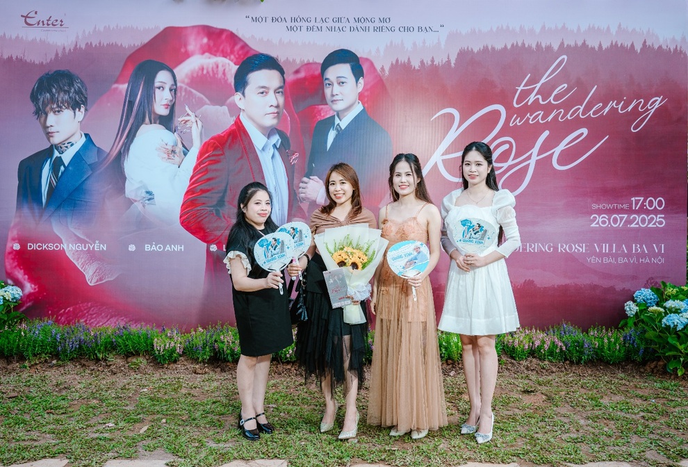 The Wandering Rose Show: Khi âm nhạc hòa cùng nhịp thở thiên nhiên Ba Vì - 4 The Wandering Rose Show: Khi âm nhạc hòa cùng nhịp thở thiên nhiên Ba Vì - 4
