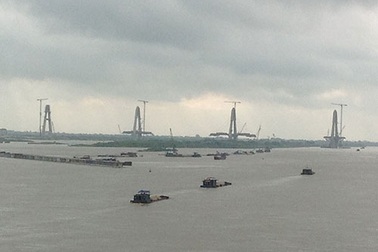 Đua nhau “đội giá”