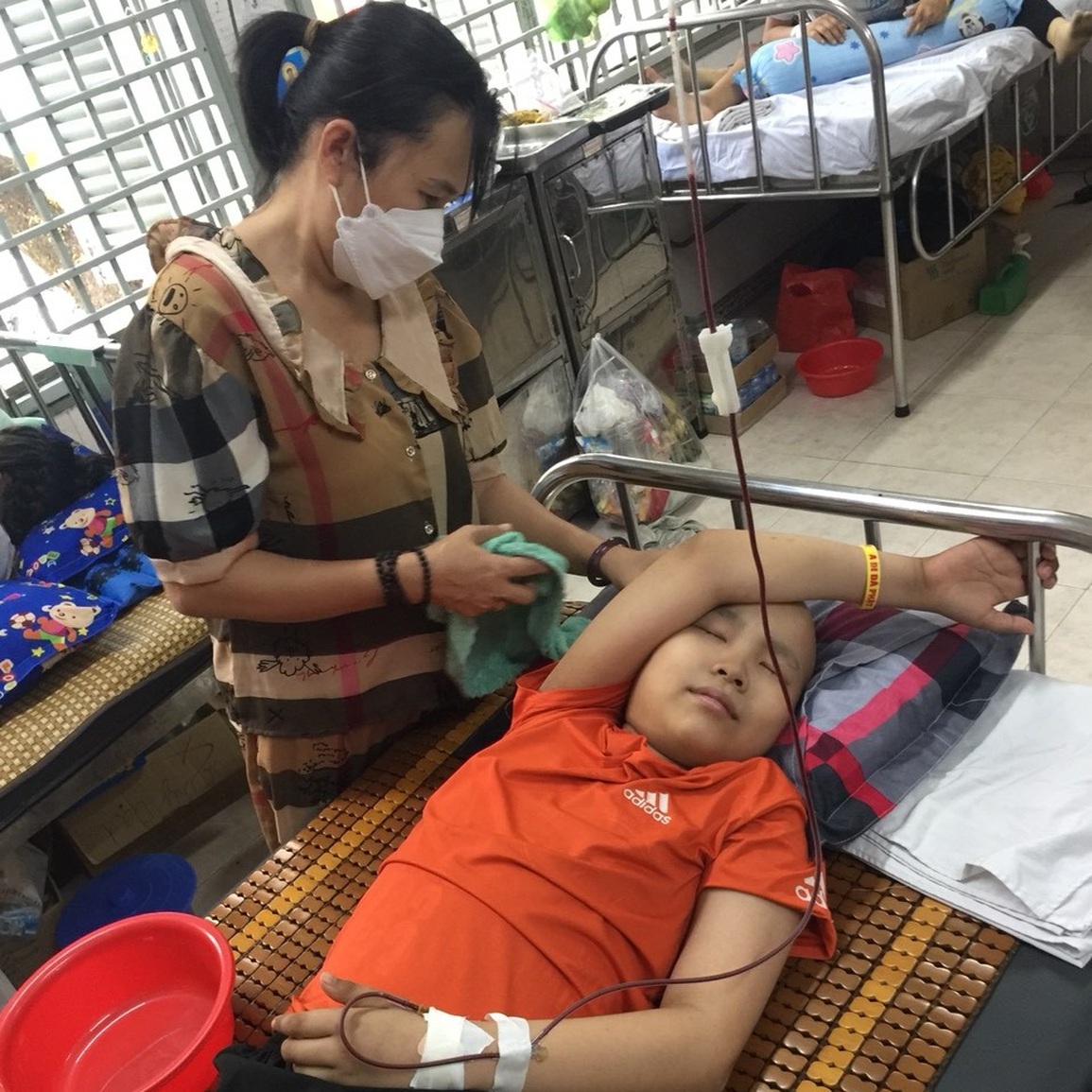 Chú lính chì dũng cảm với ước mơ hồi sinh để được đến trường - 2 Chú lính chì dũng cảm với ước mơ hồi sinh để được đến trường - 2