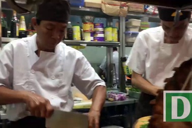 Trải nghiệm ẩm thực trong tòa nhà Thuận Kiều xưa dịp 2/9