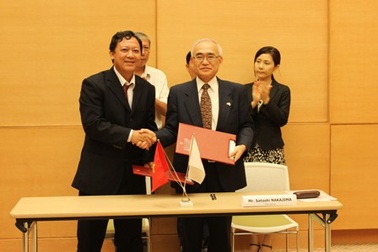 Hơn 600.000 USD viện trợ dành cho một số dự án y tế, giáo dục