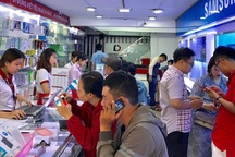 Nghịch lý: Smartphone cao cấp giảm giá mạnh, dân vẫn chuộng hàng cũ
